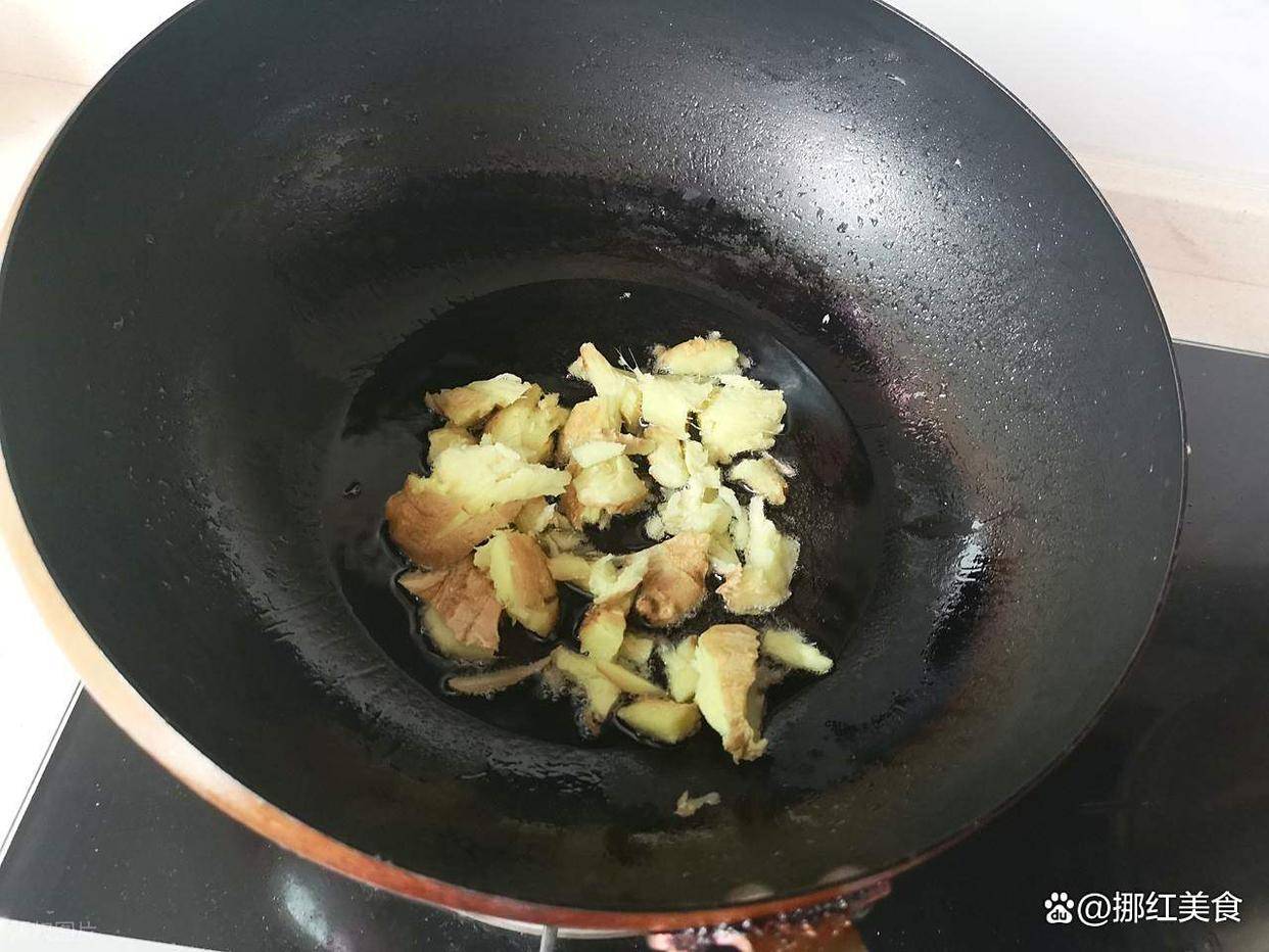 秘经典姜母鸭的千年由来与家常制法PG麻将胡了御膳传奇暖身至味：揭(图3)